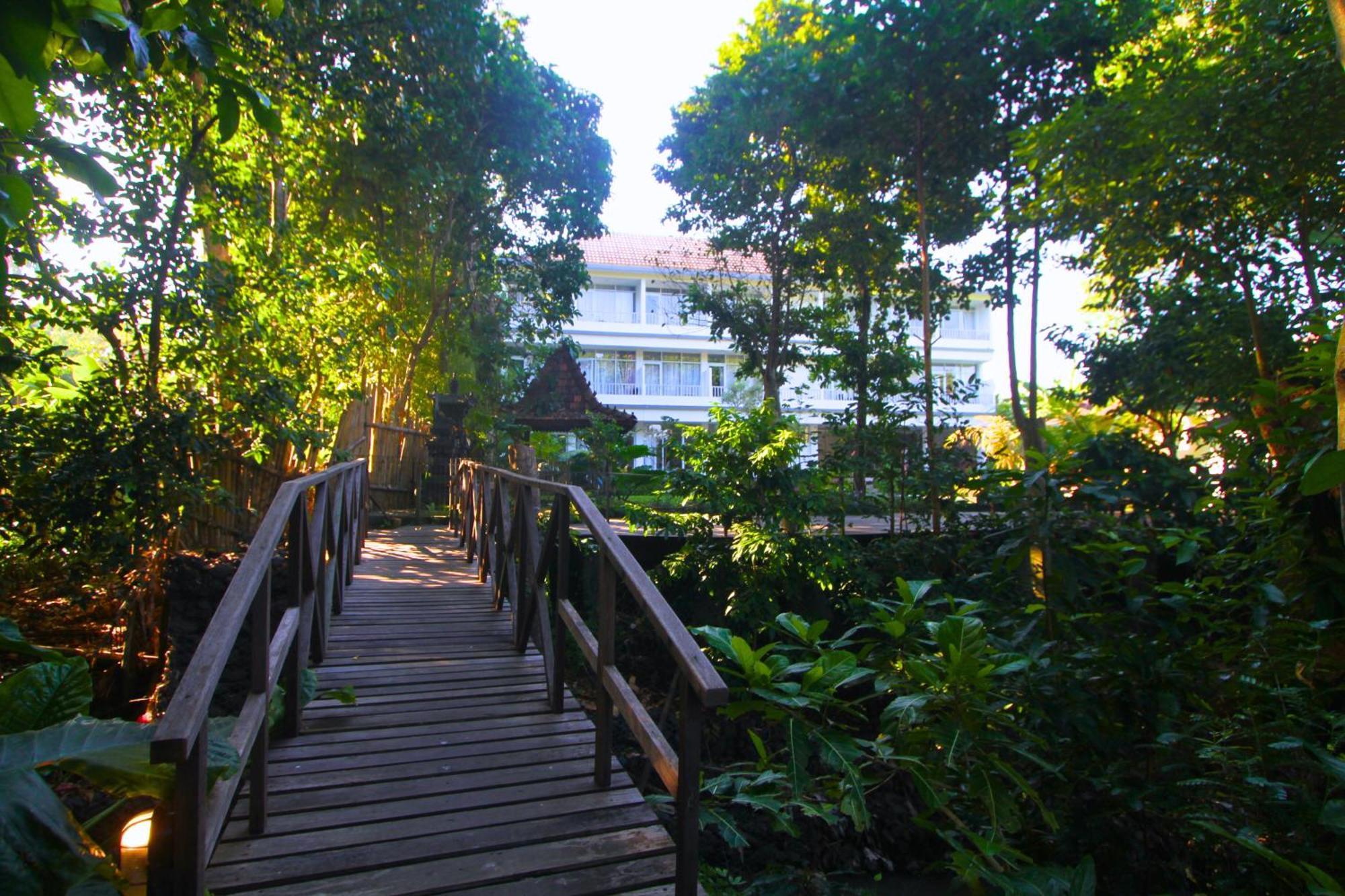 Mahamustika Riverside Canggu Exteriör bild