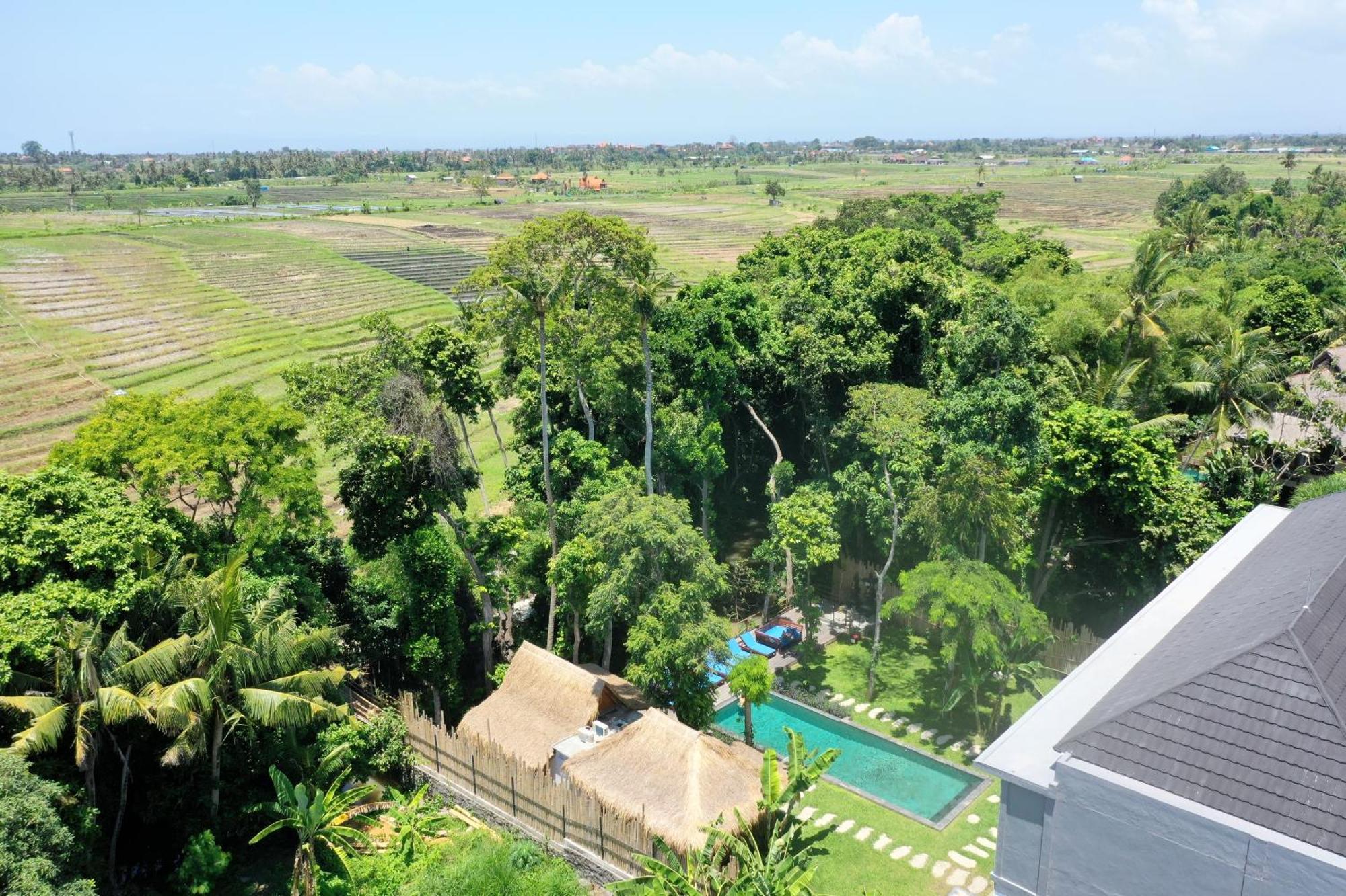 Mahamustika Riverside Canggu Exteriör bild